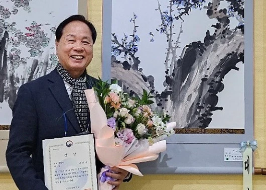 옥태석 자문위원, 작품 한 곳에서 본다…첫 '전시회' 개최 - 약사공론