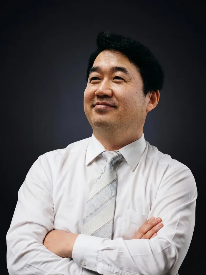 최우식